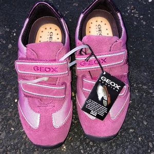 NWT Geox girls shoes